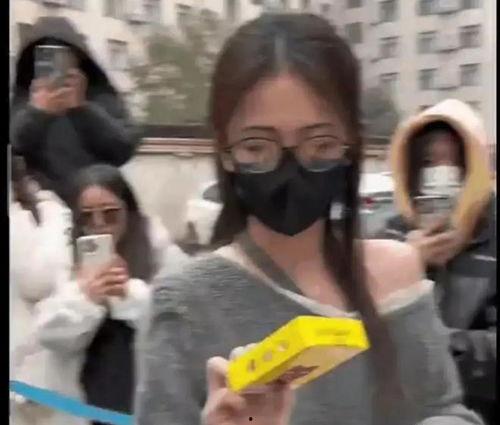 八卦娱乐吃瓜直播间,揭秘娱乐圈幕后故事，带你领略明星真实生活